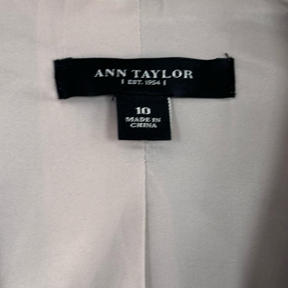 Ann Taylor Light Gray Size 10 Two Button‎ Tailored Blazer - Picture 8 of 10